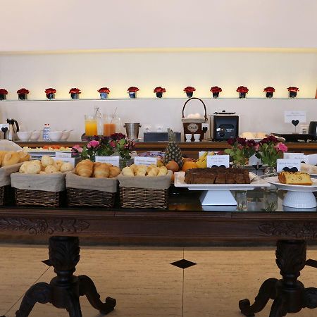 Hotel Saint Louis Pampulha เบโลโอรีซอนชี ภายนอก รูปภาพ