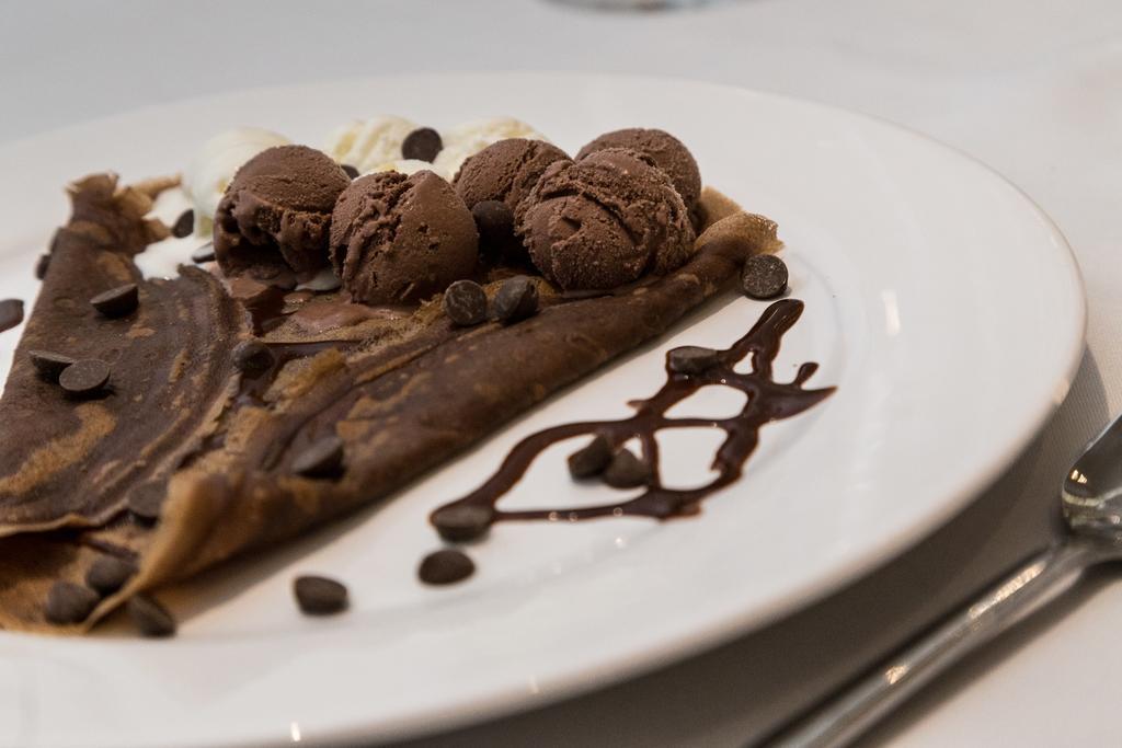Hotel Saint Louis Pampulha เบโลโอรีซอนชี ภายนอก รูปภาพ