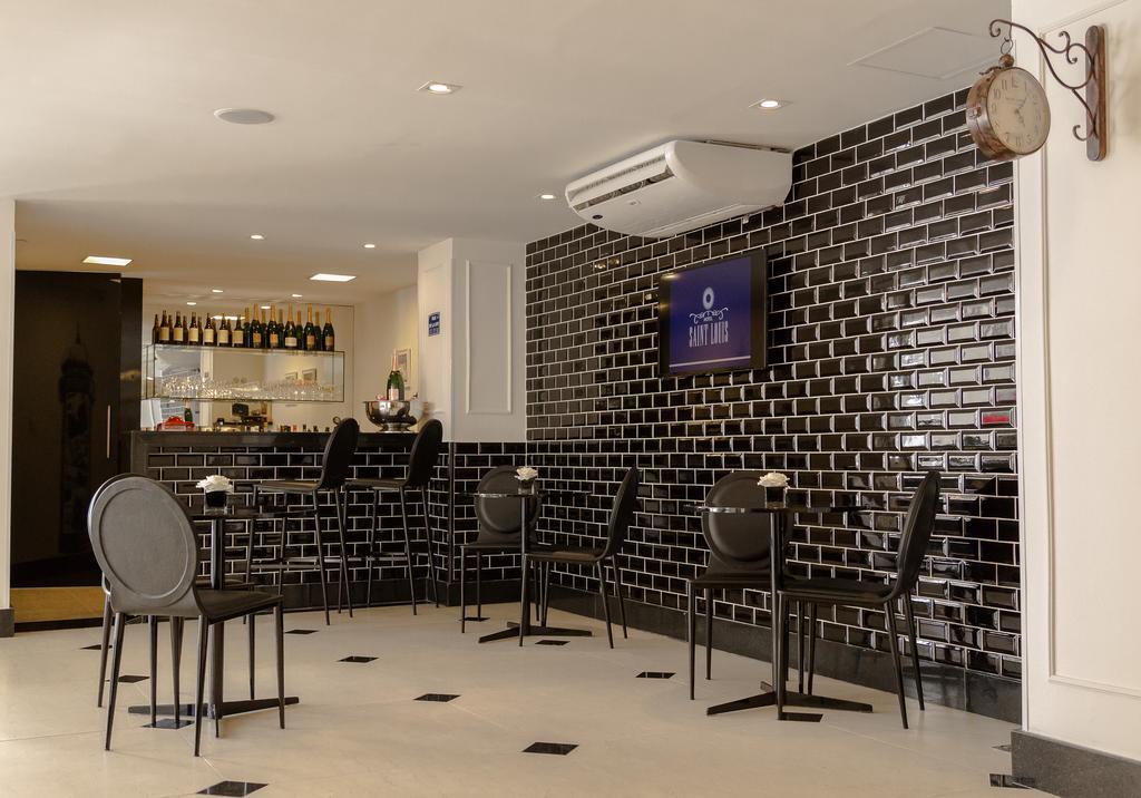 Hotel Saint Louis Pampulha เบโลโอรีซอนชี ภายนอก รูปภาพ