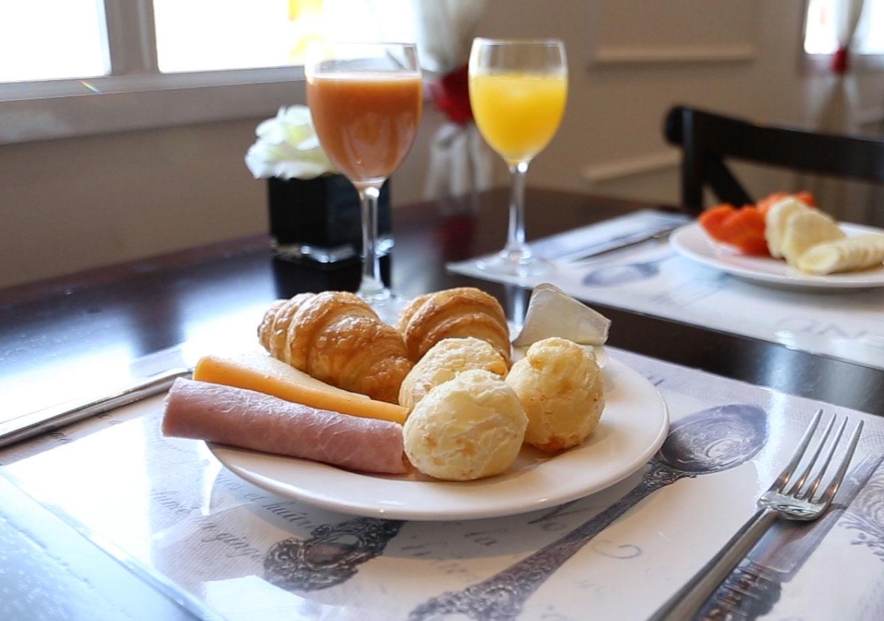 Hotel Saint Louis Pampulha เบโลโอรีซอนชี ภายนอก รูปภาพ