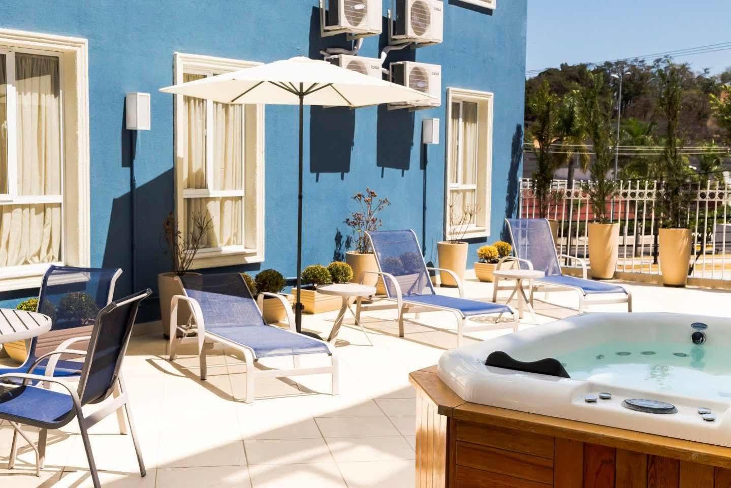 Hotel Saint Louis Pampulha เบโลโอรีซอนชี ภายนอก รูปภาพ