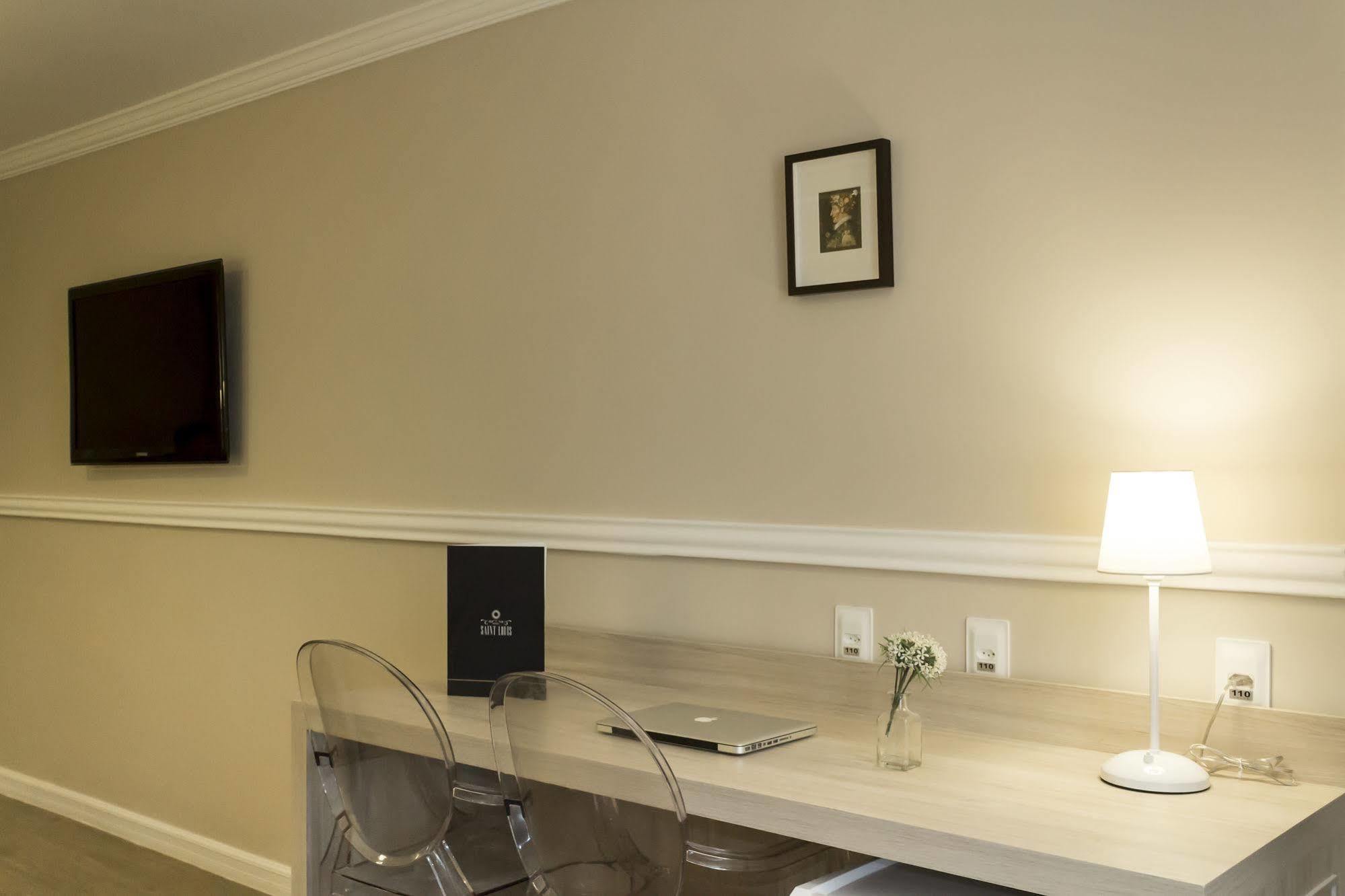 Hotel Saint Louis Pampulha เบโลโอรีซอนชี ภายนอก รูปภาพ