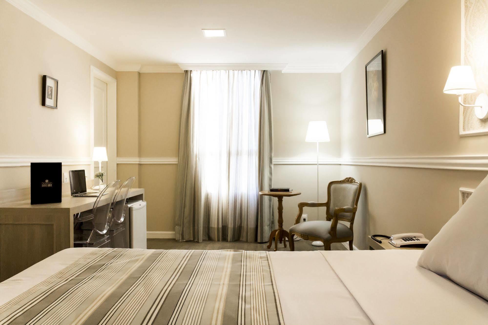 Hotel Saint Louis Pampulha เบโลโอรีซอนชี ภายนอก รูปภาพ