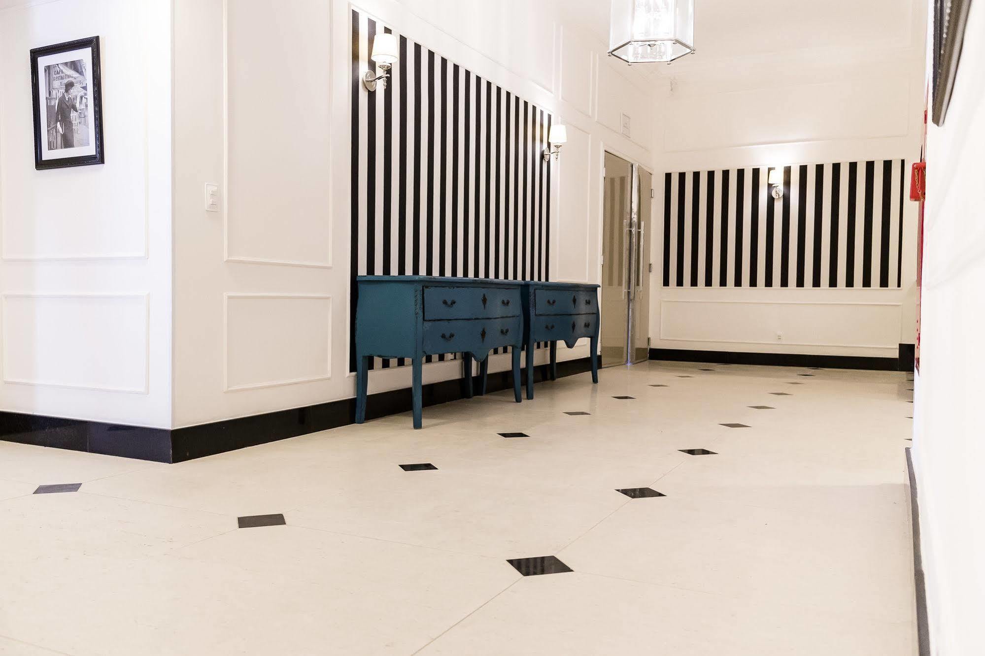 Hotel Saint Louis Pampulha เบโลโอรีซอนชี ภายนอก รูปภาพ